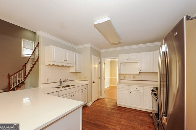 Building Photo - 1798 Poinsettia Dr