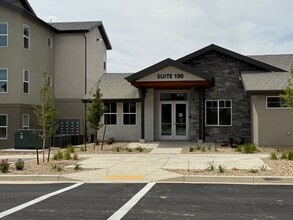 Leasing Office - Homestead Landing