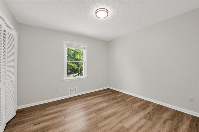 Building Photo - 5722 Port Dr