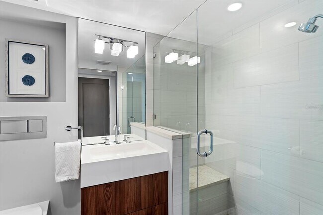 Building Photo - 3301 Bayshore Blvd