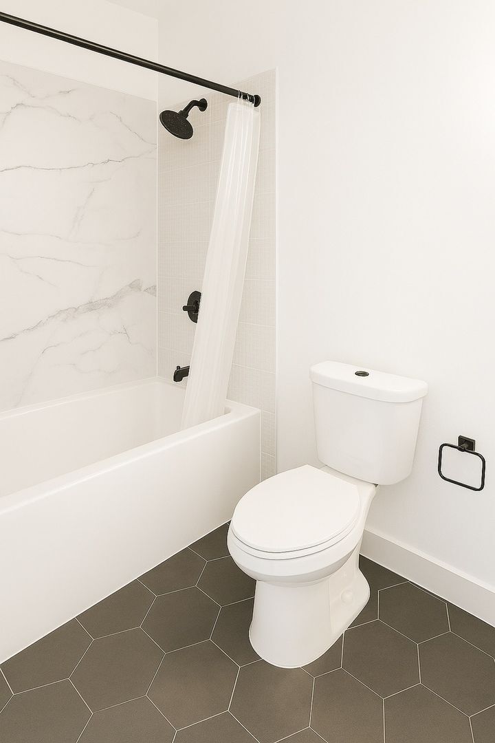 Building Photo - 16 Q St NE