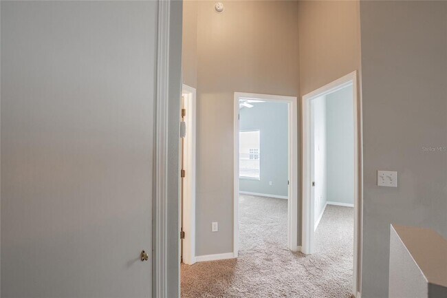 Building Photo - 9917 Brompton Dr