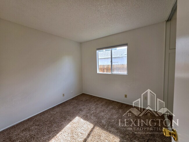 Building Photo - Charming 3BD, 1BA, Home with Modern Upgrades in Antelope, CA