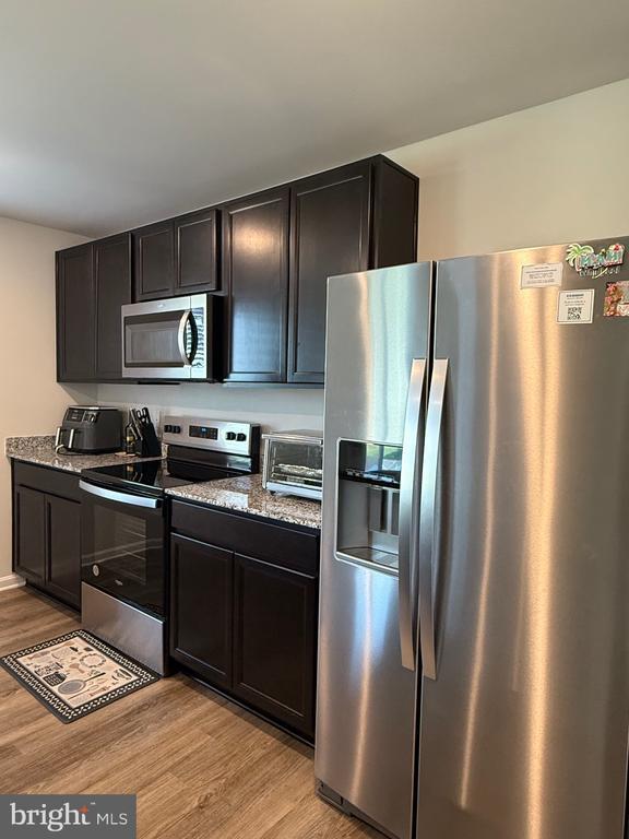 Building Photo - 115 Grasmere St