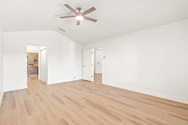 Building Photo - 137 Patrick Mill Cir