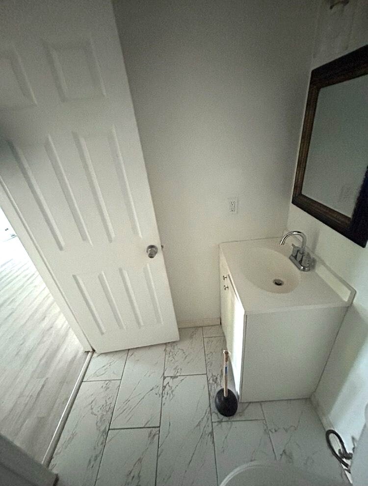 Building Photo - 300 M L King Dr