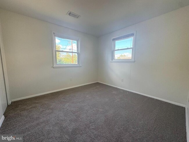 Building Photo - 4611 Eaton Pl