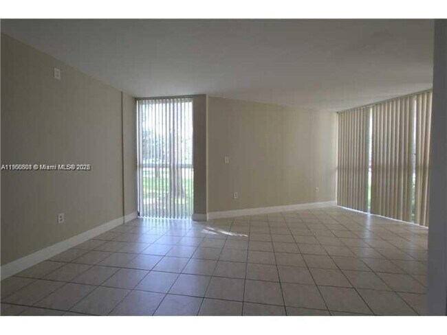 Primary Photo - 7165 NW 186th St