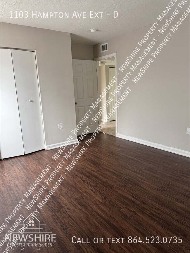 Building Photo - 1103 Hampton Ave Ext