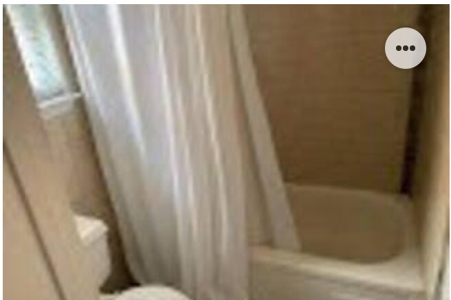 Building Photo - 702 W 22nd St