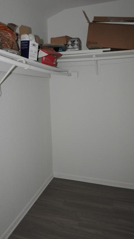 Building Photo - 5928 Elmwood Ave