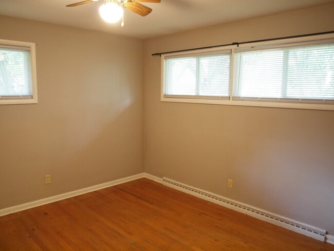 Building Photo - 5551 Thunderbird Cir NW