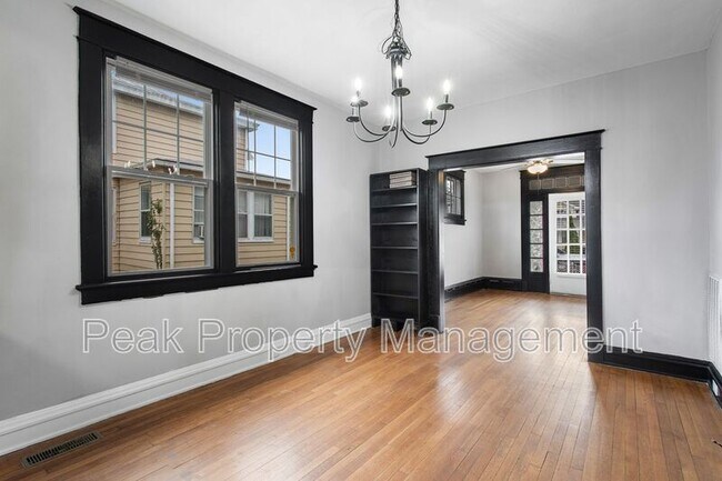 Building Photo - 728 Arnold Ave
