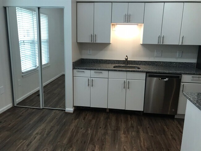 2 Kitchen a - 5860 Wood Flower Ct