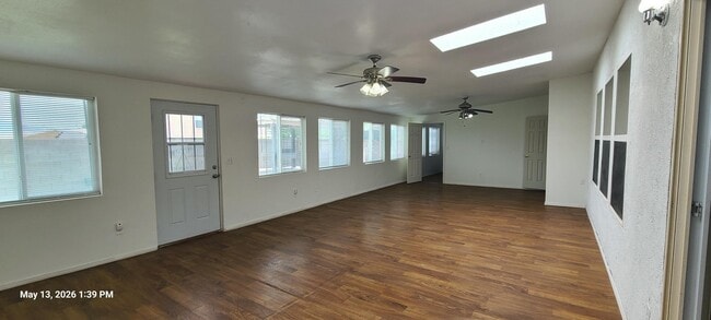 Building Photo - 5052 Westfield Dr NE
