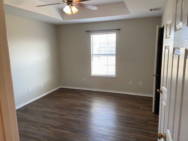 Building Photo - 520 Sun Meadow Dr
