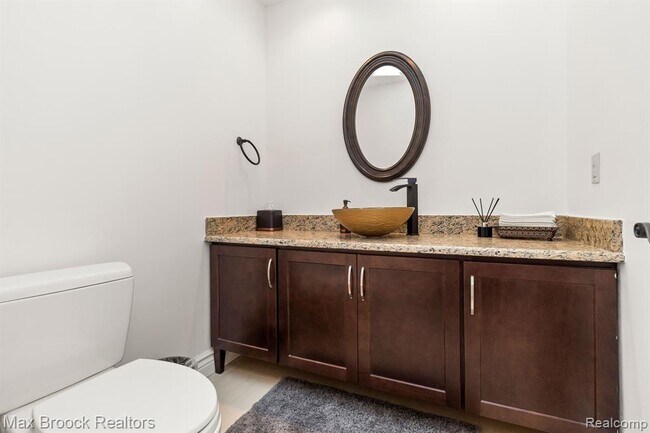 Building Photo - 6322 Aspen Ridge Blvd