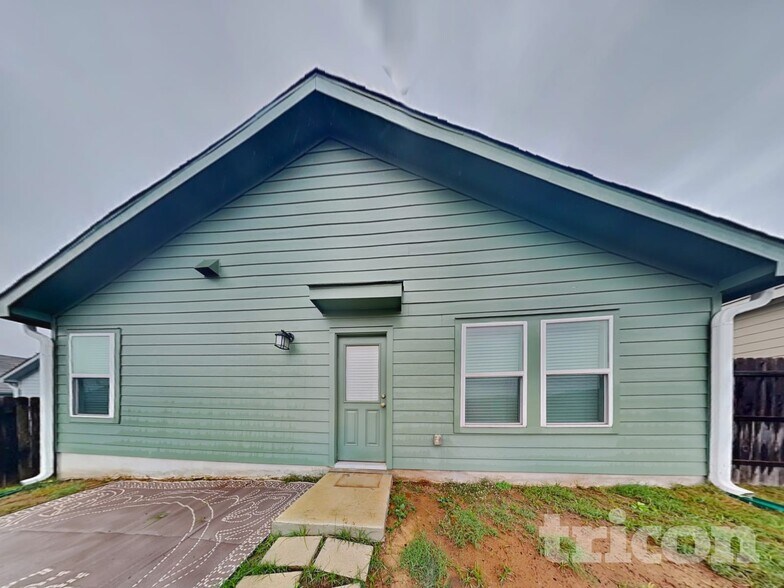 Building Photo - 2423 Pechora Pipit