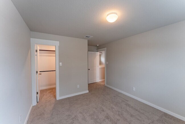 Building Photo - 2246 Rocoso Trl