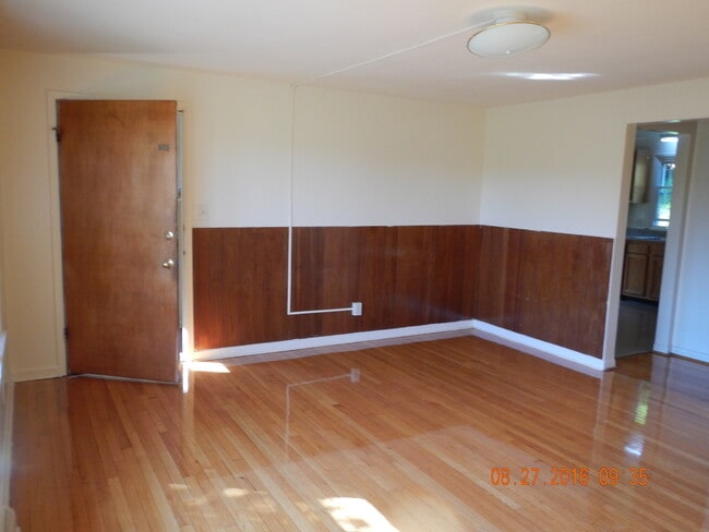 Building Photo - 1270 Westcott St