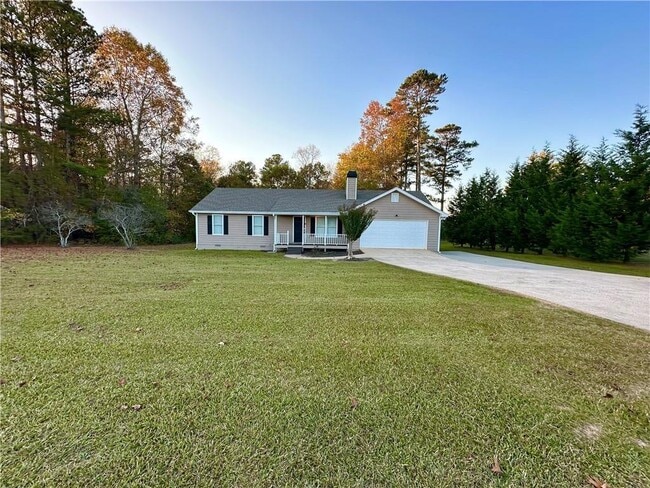 Building Photo - 1432 Lumpkin Campground Rd S