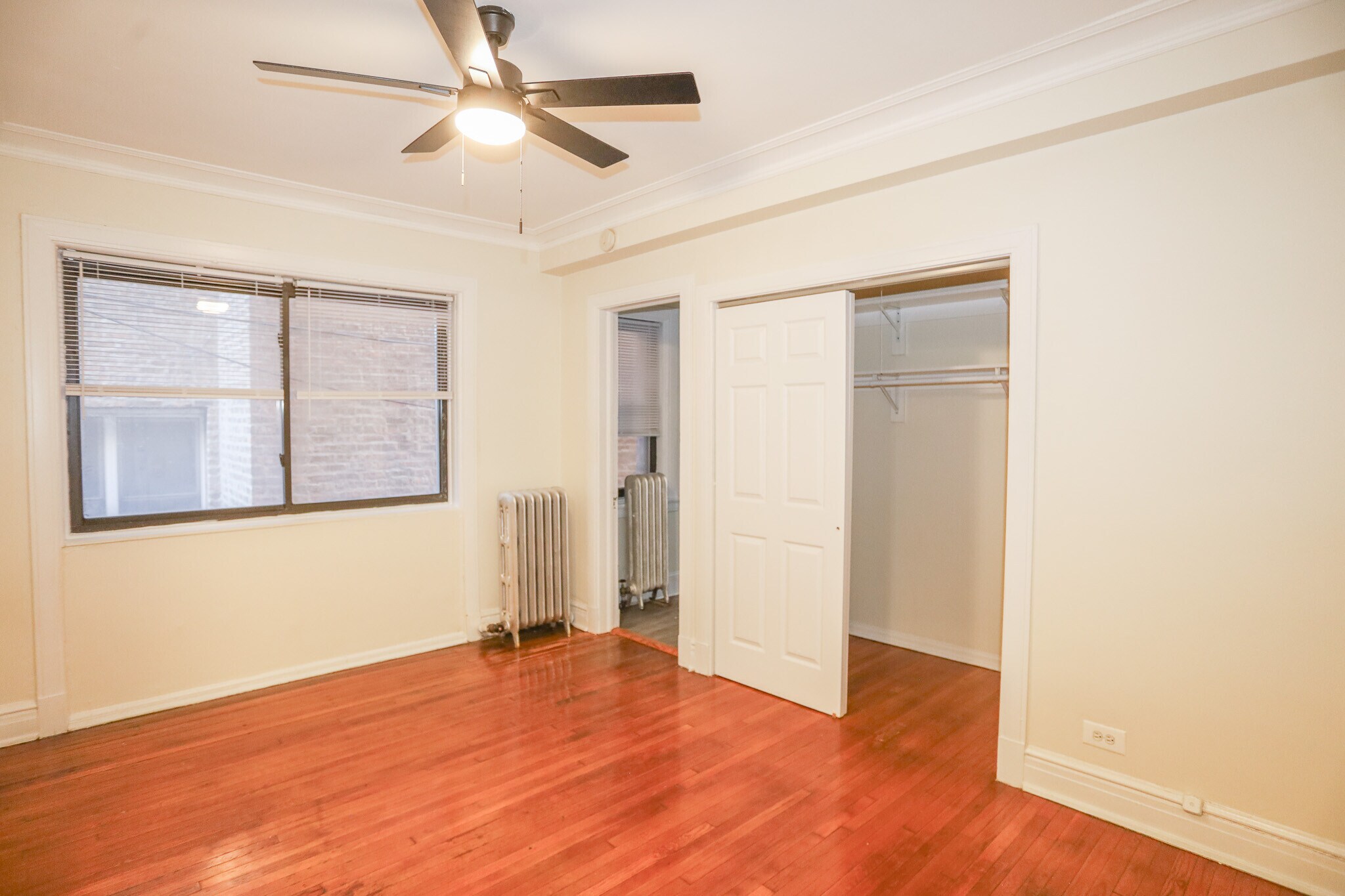 Building Photo - 4546 N Malden St