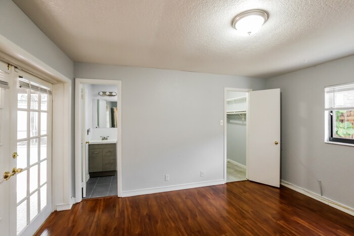 Building Photo - 264 NW 79th Ave