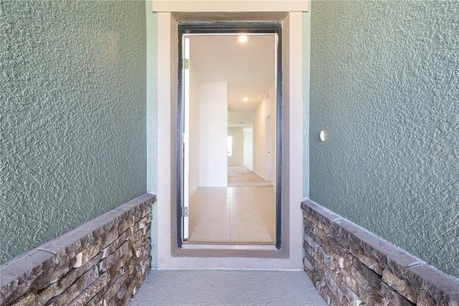 Building Photo - 2098 Huntsman Rdg Rd