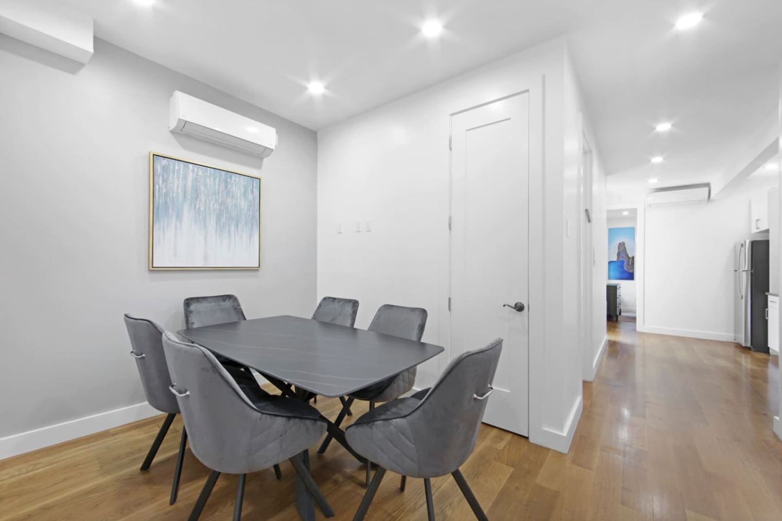 Building Photo - 564 W 182nd St