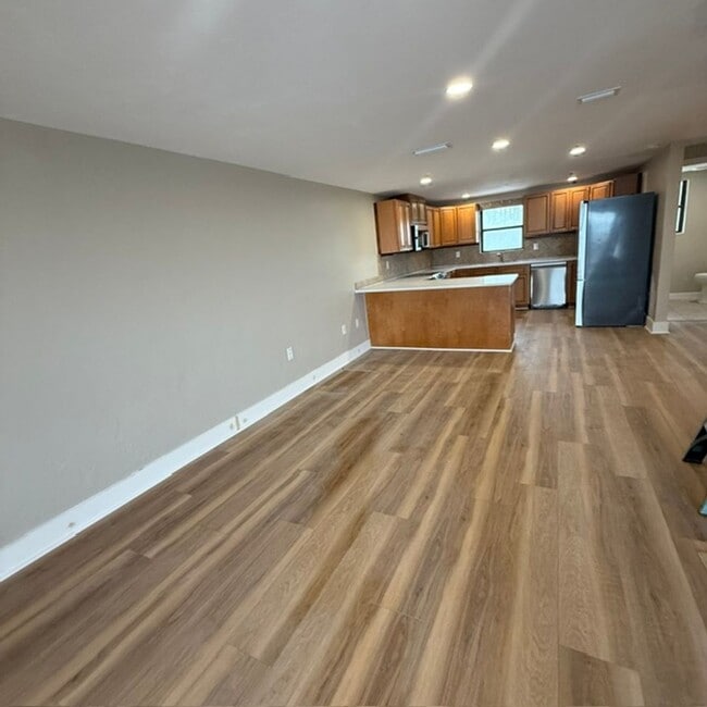 Building Photo - Bay Front Condo for Rent