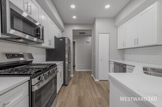 Building Photo - 24821 Gates Ct