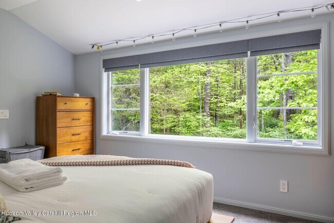 Building Photo - 16 Juniper Ln