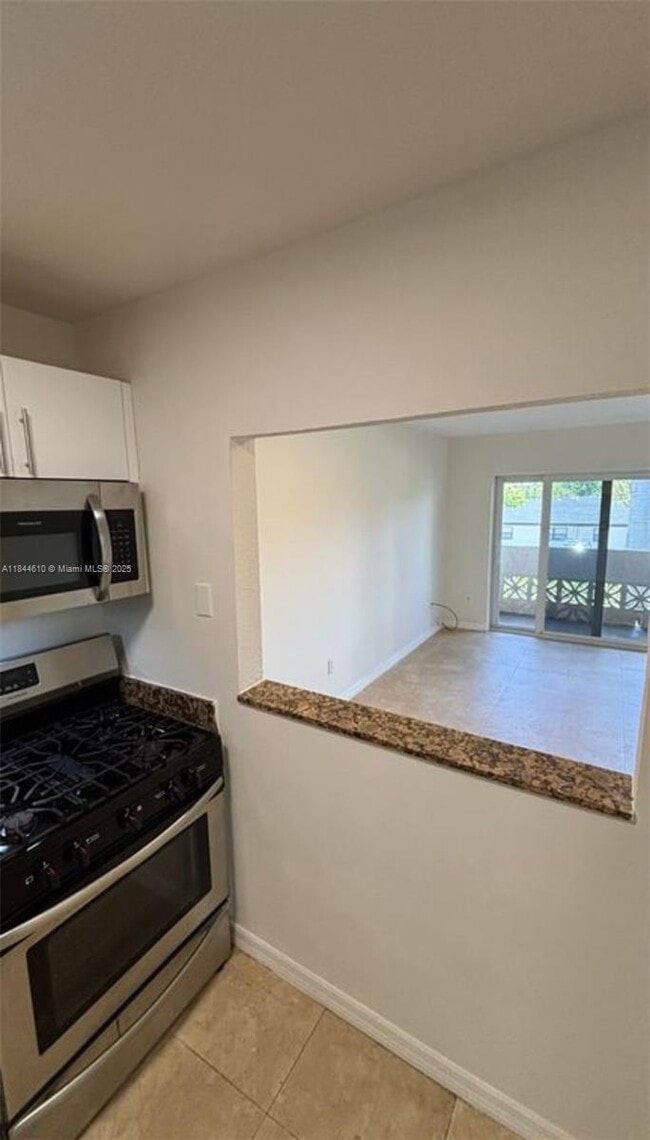 Building Photo - 14500 SW 88th Ave