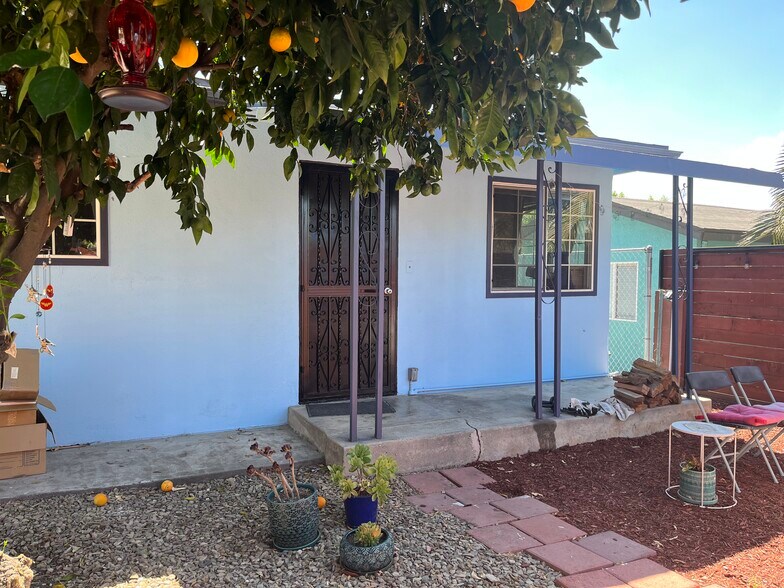 Building Photo - 2900 Elm St