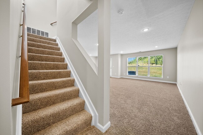 Building Photo - The Glen at Rocky Fork