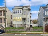 Building Photo - 703 Schuyler Ave