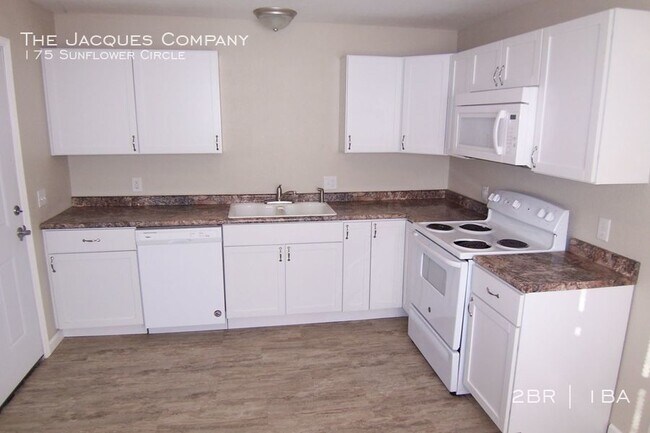 Building Photo - 175 Sunflower Cir