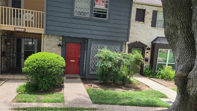Building Photo - 8314 Nairn St