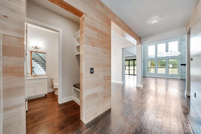 Building Photo - 6316 Bernia Dr