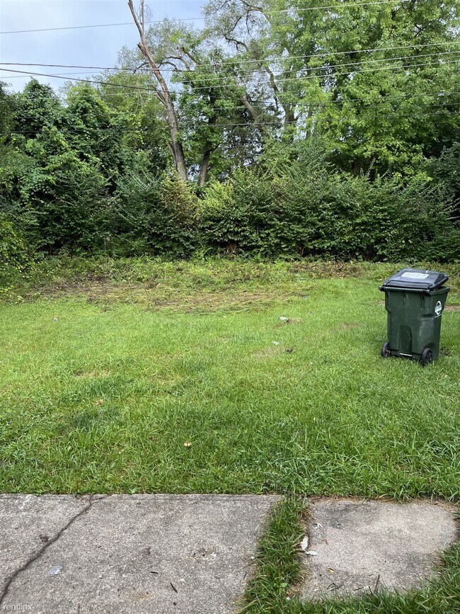 Building Photo - 3 br, 1 bath House - 1591 Azalea Drive