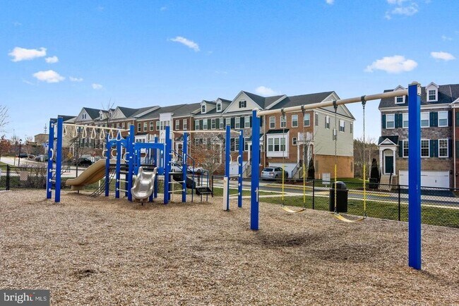 Building Photo - 42816 Lauder Terrace