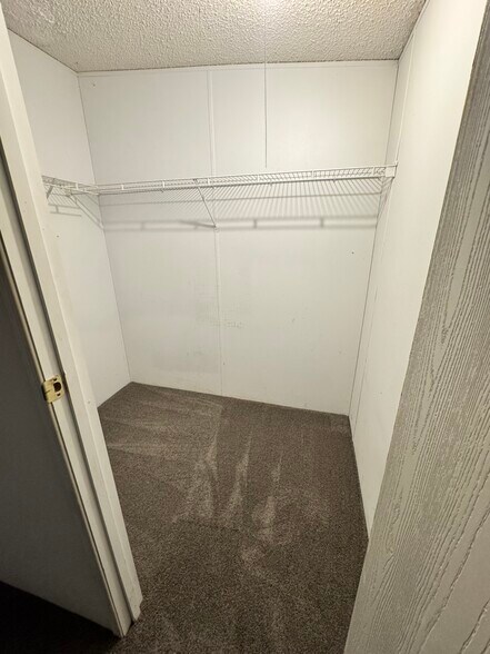 Building Photo - 7610 Plumwood Dr