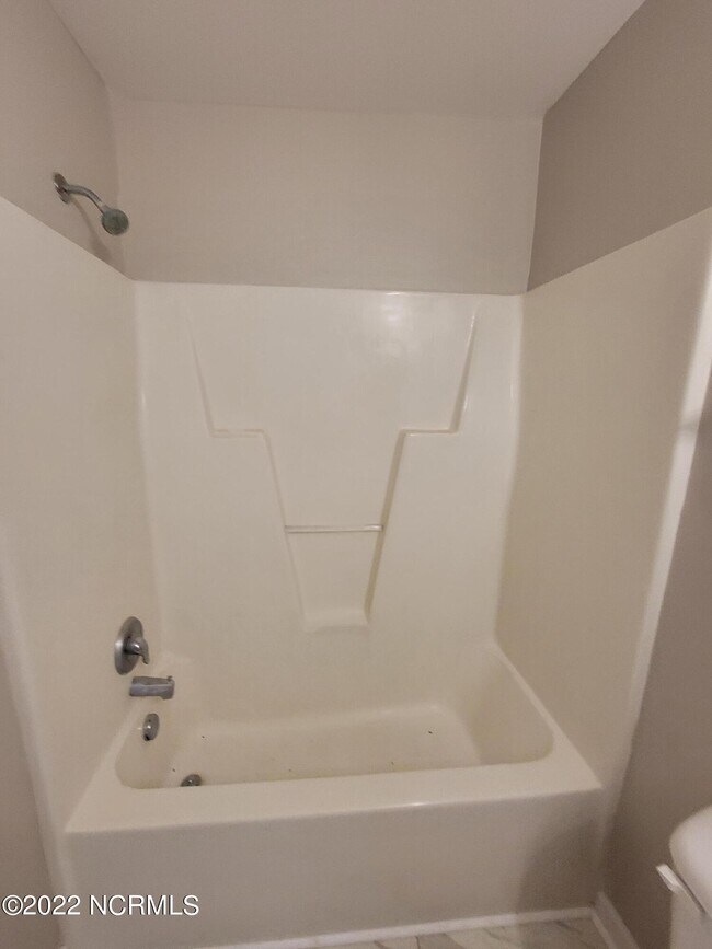 Building Photo - 109 Daughety Ct