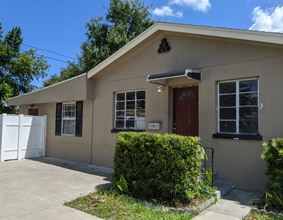 Building Photo - 1530 11th Ave N