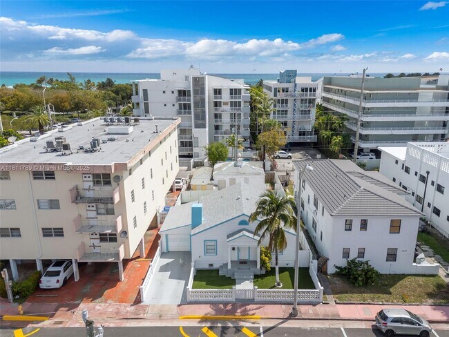Building Photo - 7835 Harding Ave