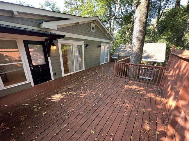Building Photo - 3223 Westbrook Trace SW