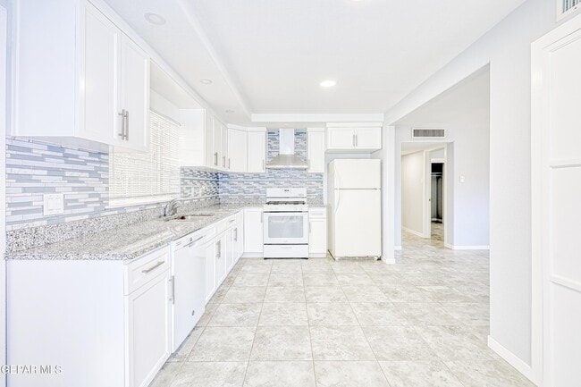 Building Photo - 6200 Palo Alto Ave