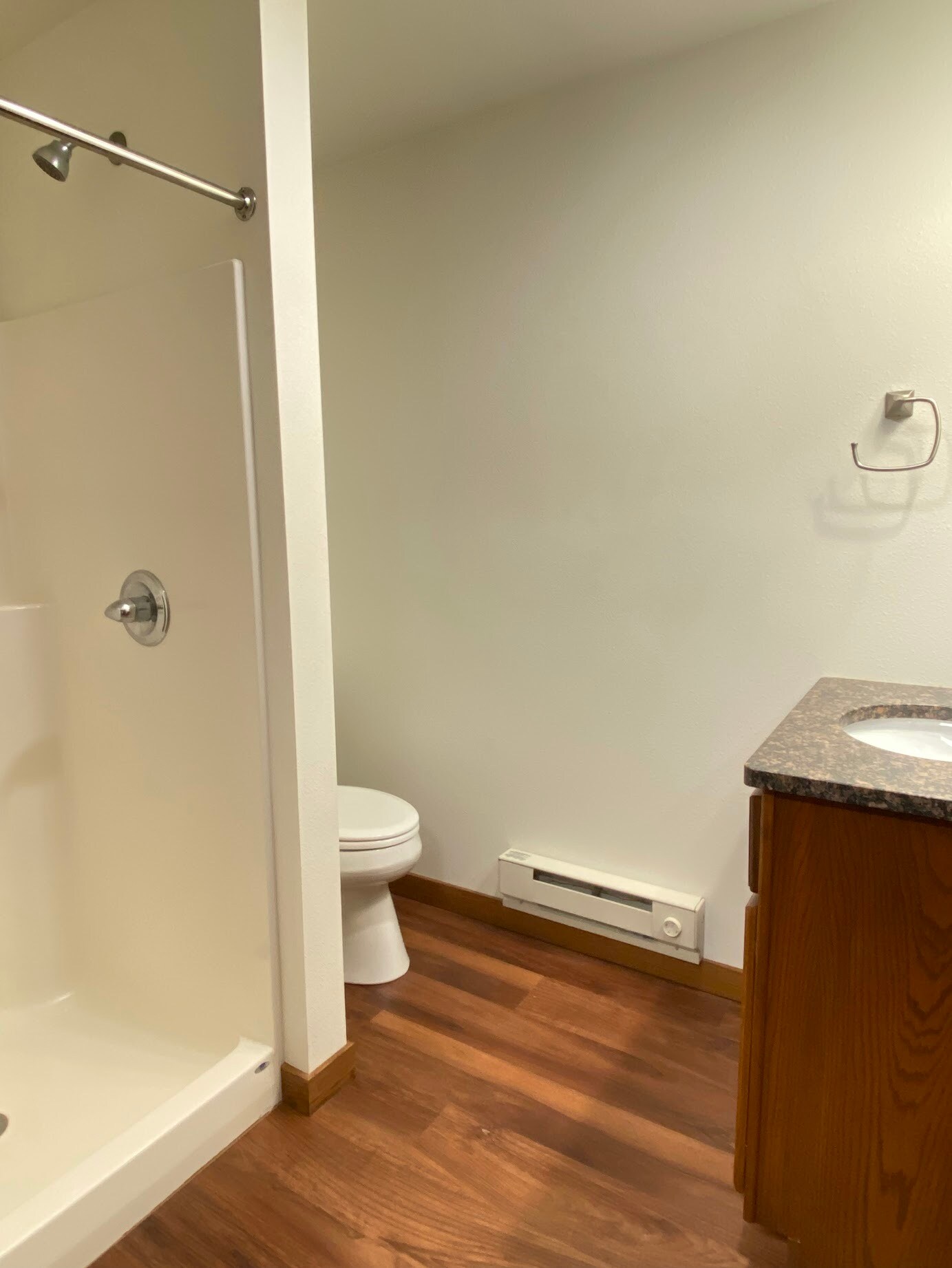 Building Photo - 303 S Commercial St