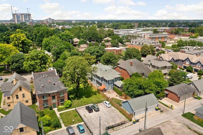 Building Photo - 1531 N College Ave