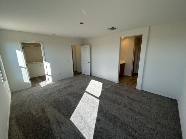 Building Photo - 24367 W Jessica Ln